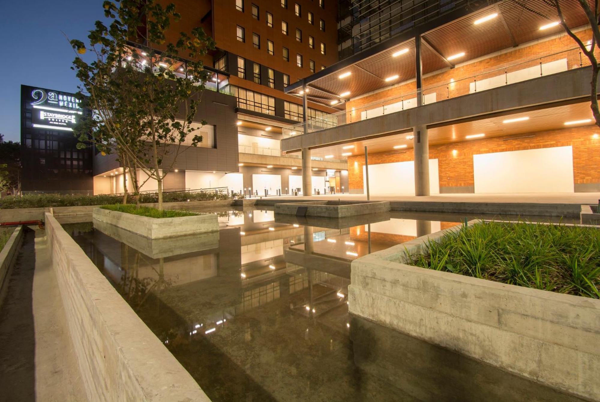 Staybridge Suites - Guadalajara Novena By Ihg Экстерьер фото