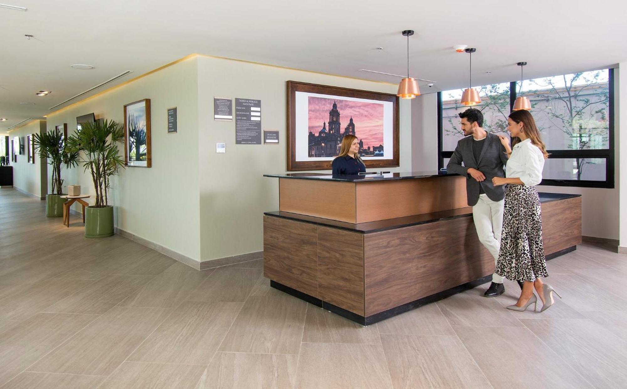 Staybridge Suites - Guadalajara Novena By Ihg Экстерьер фото
