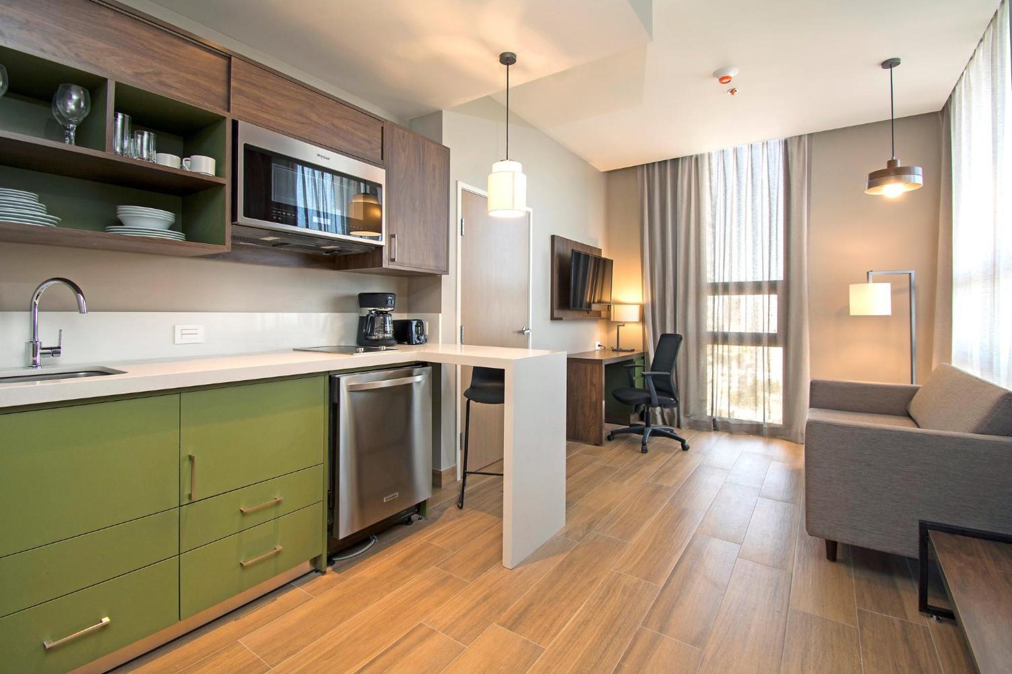 Staybridge Suites - Guadalajara Novena By Ihg Экстерьер фото